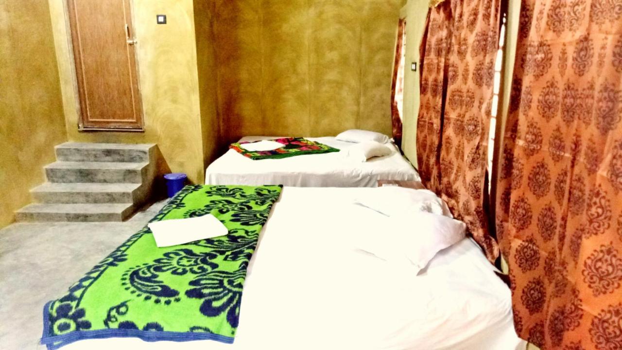 Roshnai Village Resort Болпур Екстериор снимка