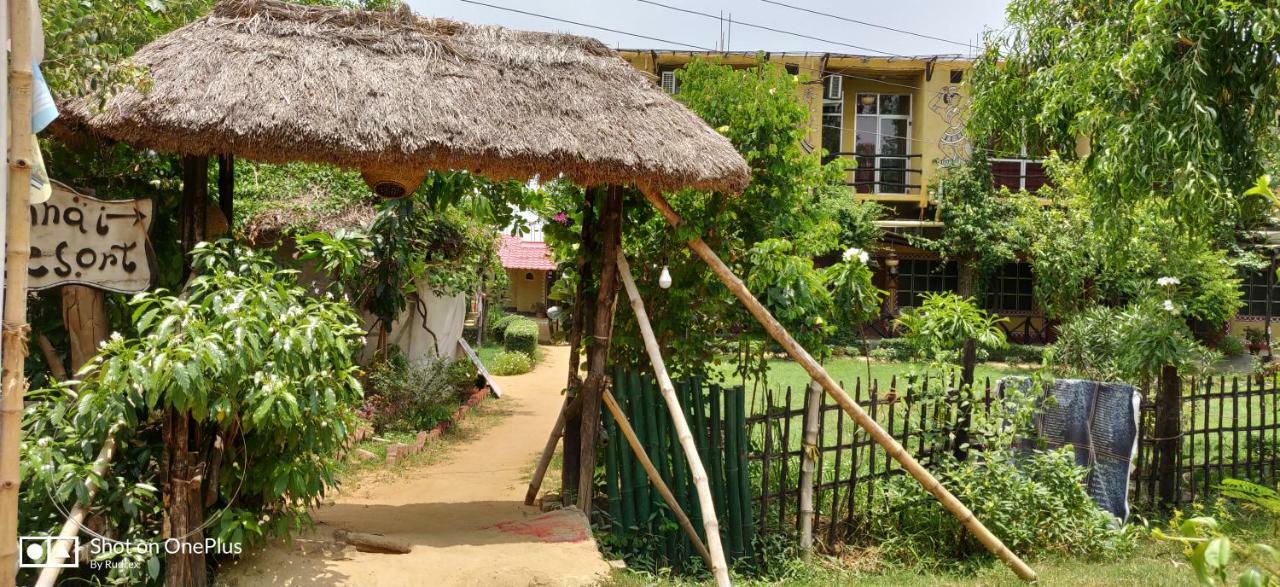 Roshnai Village Resort Болпур Екстериор снимка
